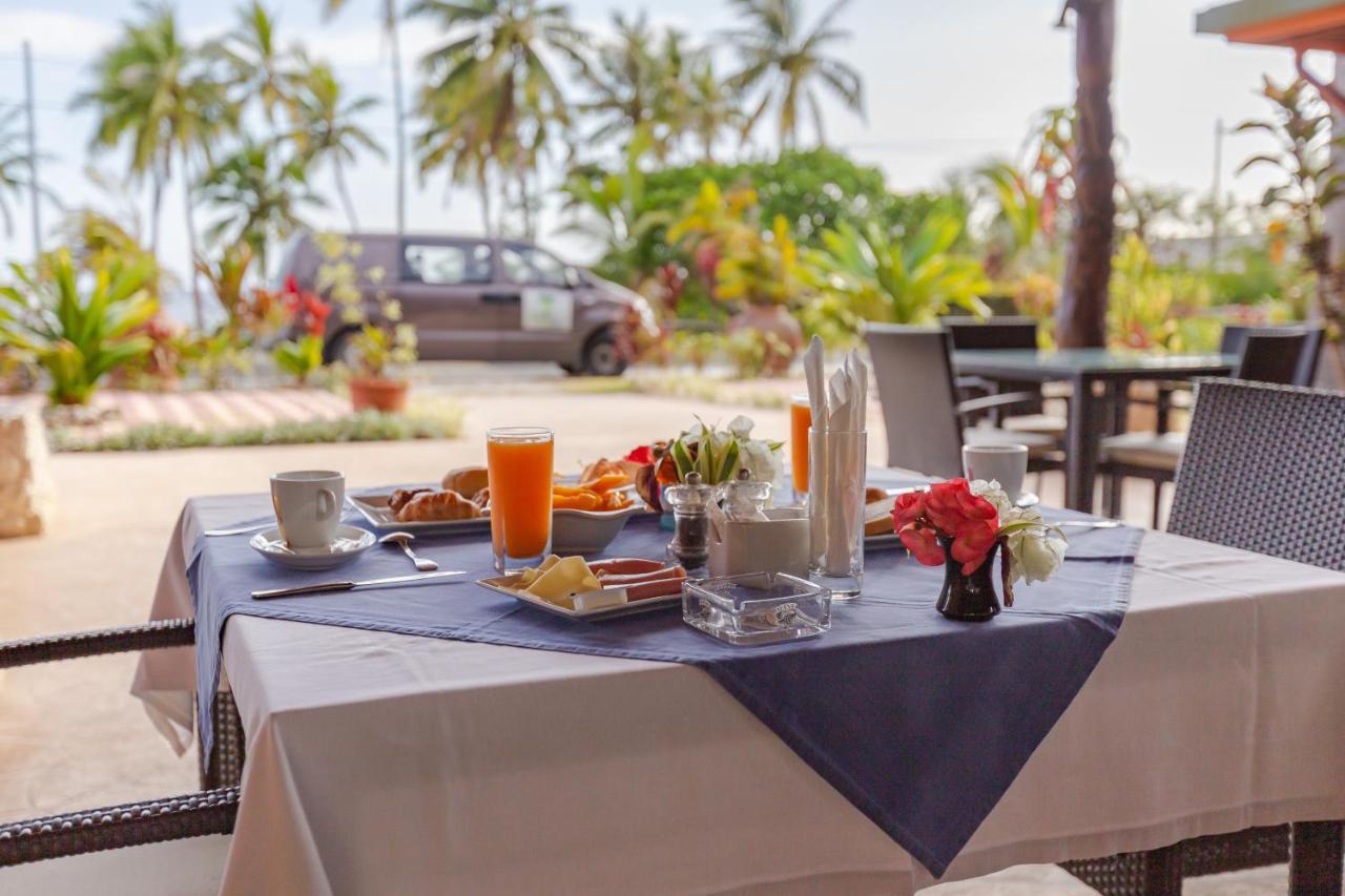 Hotel Oasis De Kiamu Đảo Đảo Lifou Ngoại thất bức ảnh