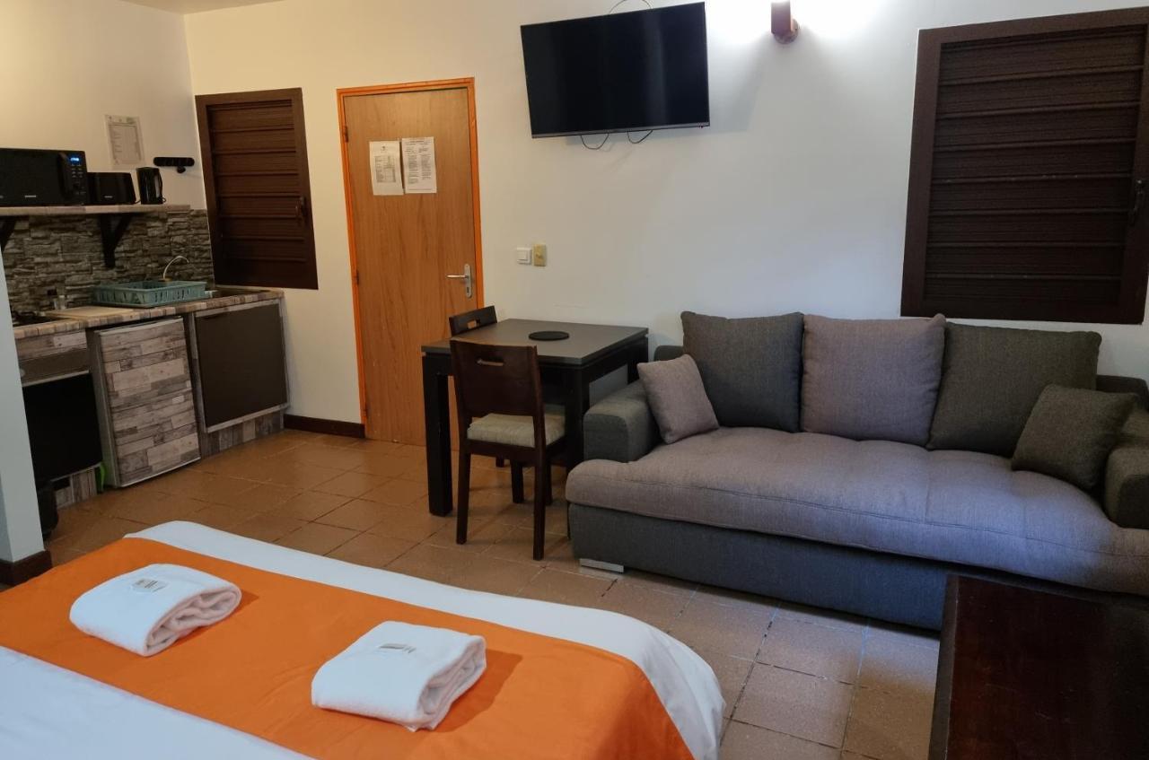Hotel Oasis De Kiamu Đảo Đảo Lifou Ngoại thất bức ảnh